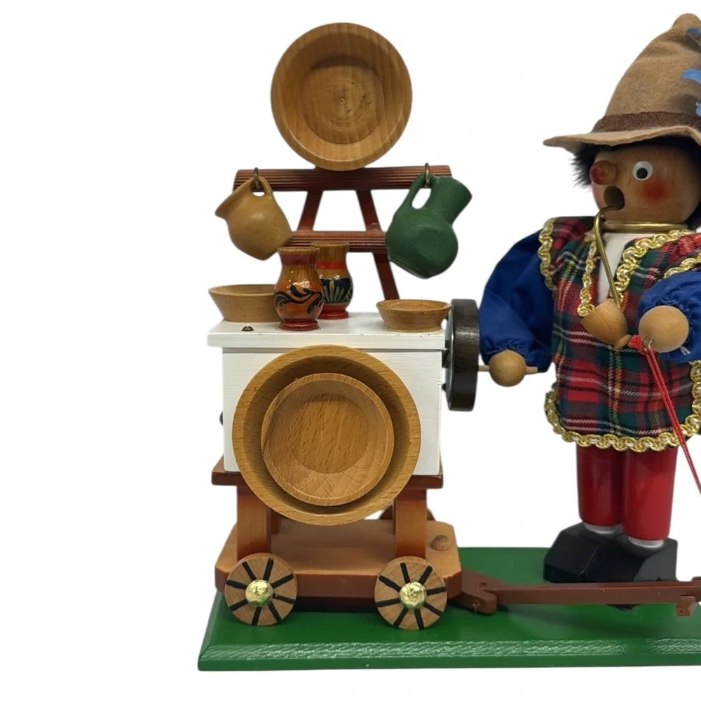 VTG Steinbach Volkskunst SMOKER German Musical Food Pottery Peddler Nutcracker